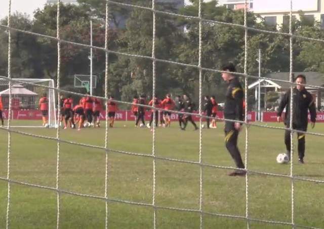 日韩亚洲制服丝袜中文字幕
